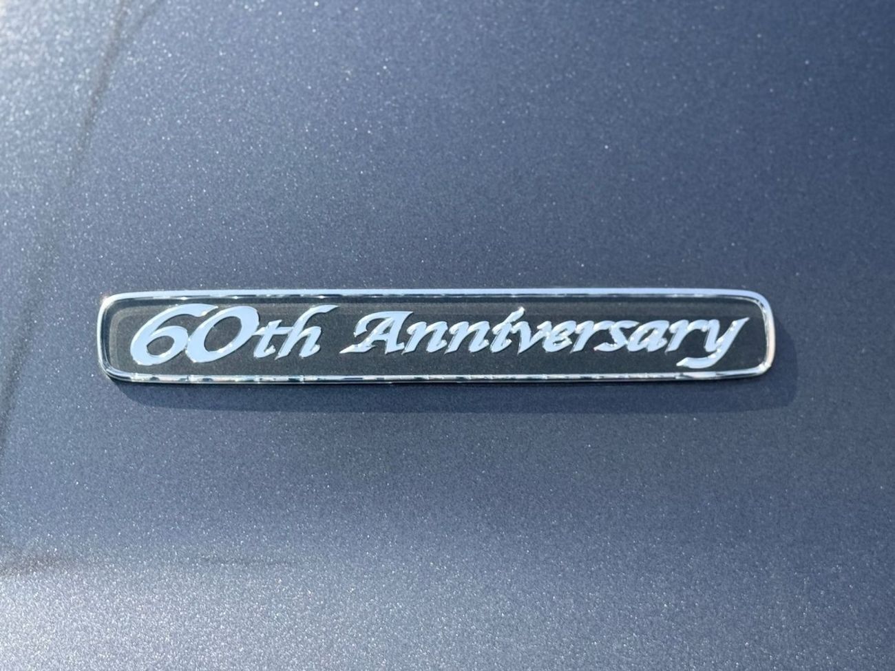 تويوتا لاند كروزر Left hand 4.0 liter V6 ,2011 model ,Petrol ,only for for export available