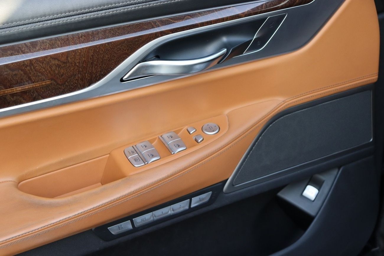 BMW 740Li Luxury 3.0L (335 HP) BMW 740Li VIP / 2017 / GCC / 92,000KM / First Owner