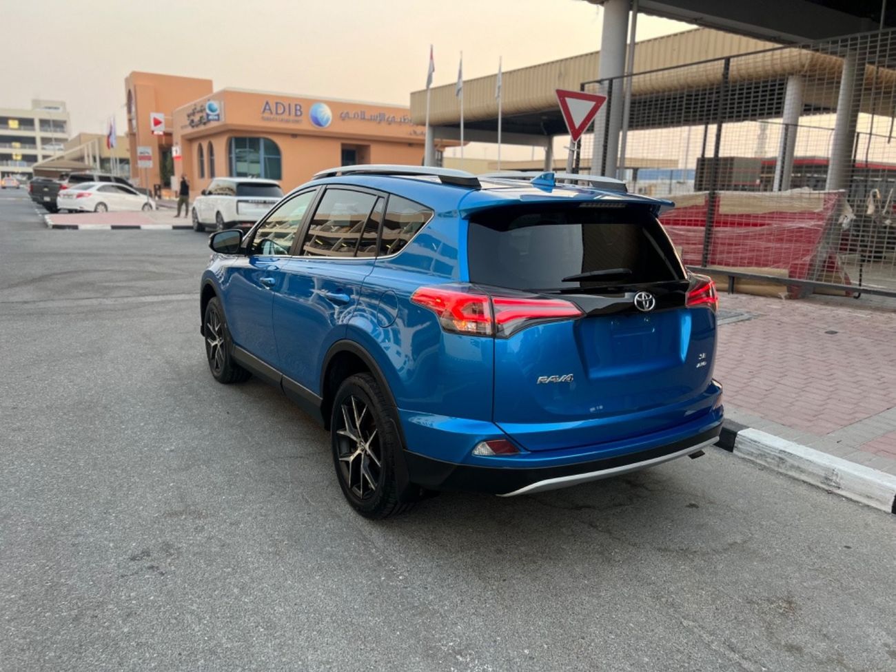 تويوتا راف ٤ Limited 2.5L 2016 RAV4 SE AWD FULL OPTION