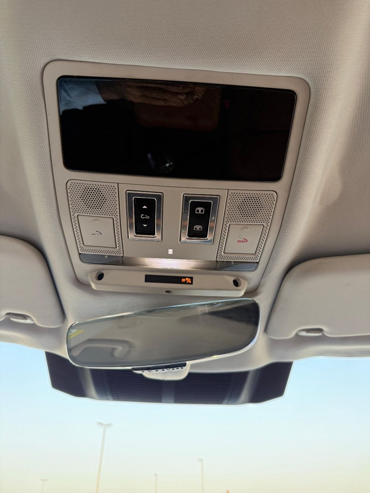 Land Rover Defender P300 110 S 2.0L (5 Seater)