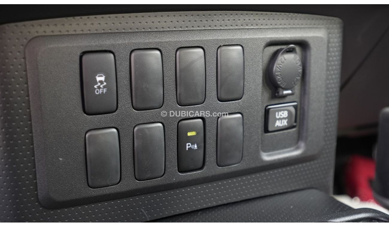 Toyota FJ Cruiser FJ Cruiser EXTREME 4.0L V6- PETROL, 4WD,CRUISE CONTROL, JBL, MULTIMEDIA STEERING .