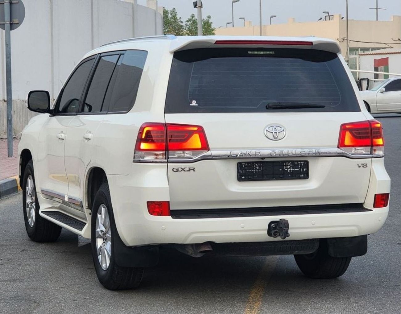 تويوتا لاند كروزر GXR