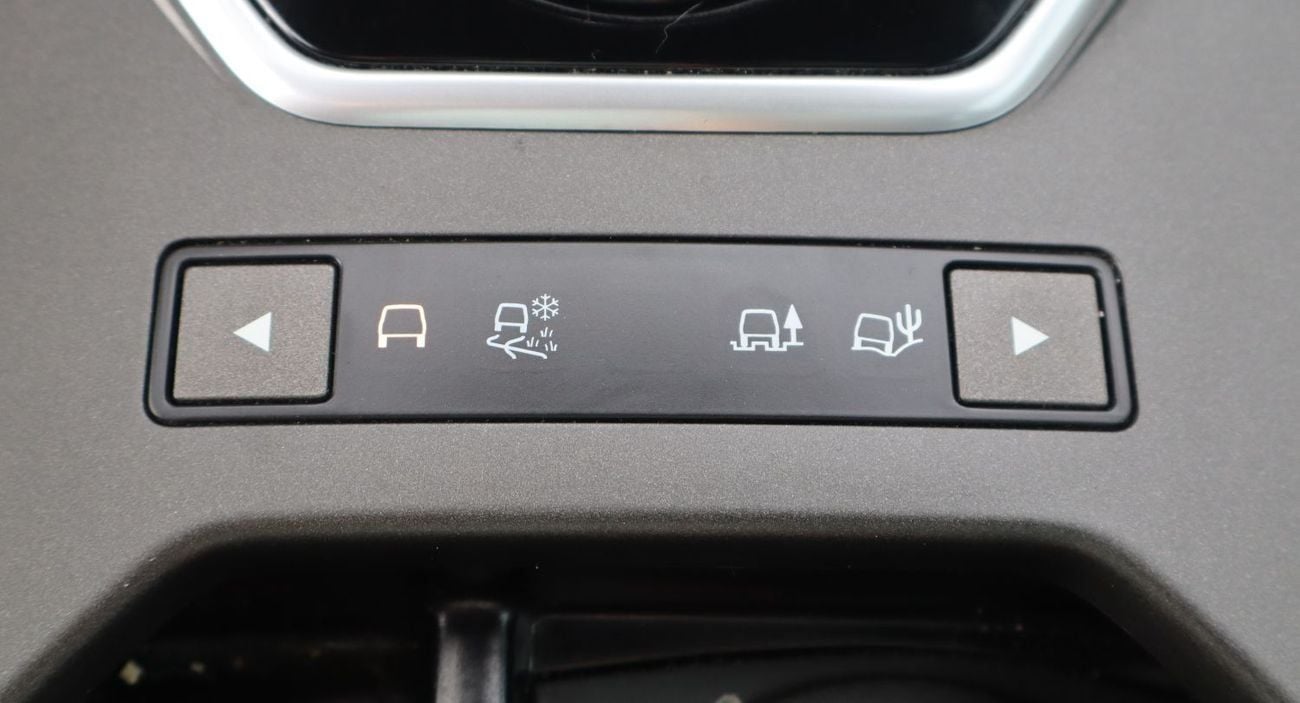 لاند روفر رانج روفر إيفوك P250 HSE 2.0L