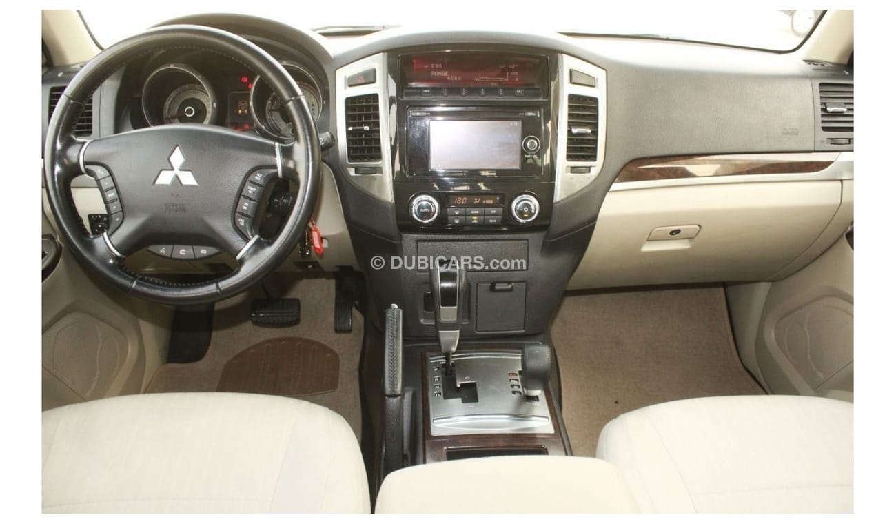 Mitsubishi Pajero GLS Mid Mitsubishi Pajero 2020 GCC, in excellent condition