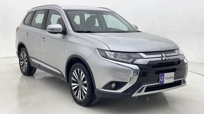 ميتسوبيشي آوتلاندر 2.4L 2023 | 0 DP | 955/Month | 30 Day Return | Service History