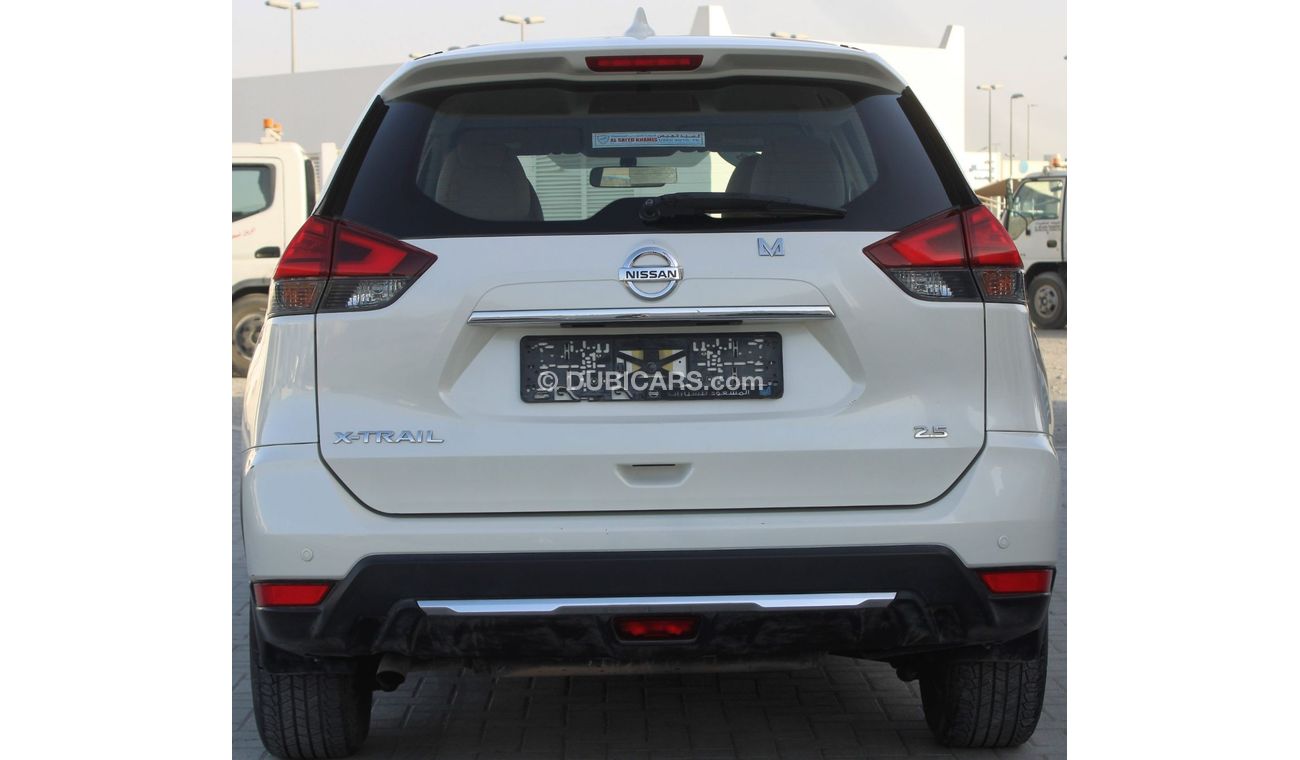 Nissan XTrail Nissan X-Trail 2018 GCC in excellent condition