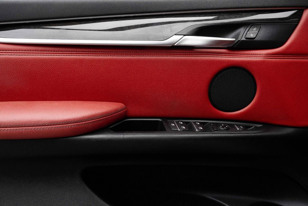 BMW X6 50i Exclusive xDrive50i | 3,069 P.M (3 Years)⁣ | 0% Downpayment | Under Warranty!