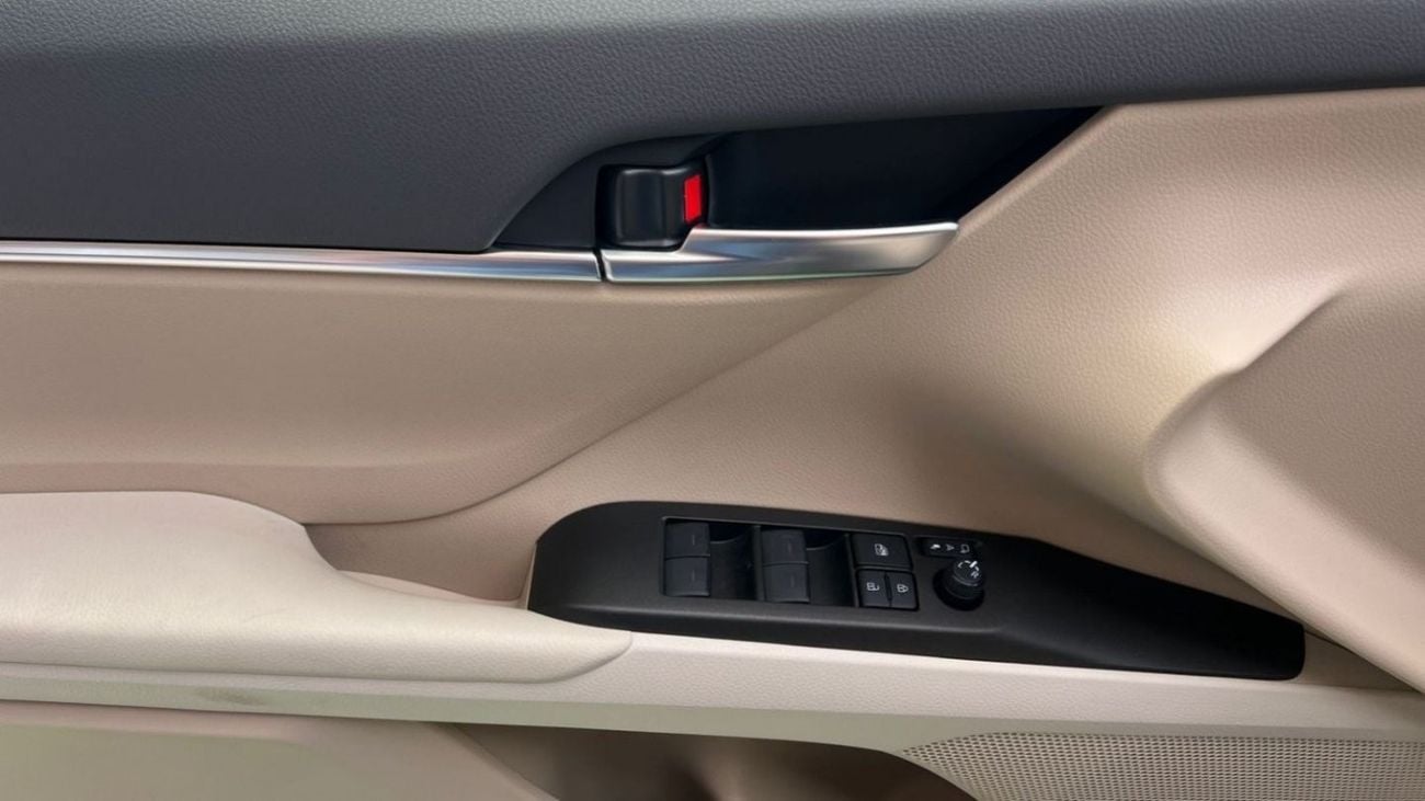 Toyota Camry GLE Hybrid 2.5L