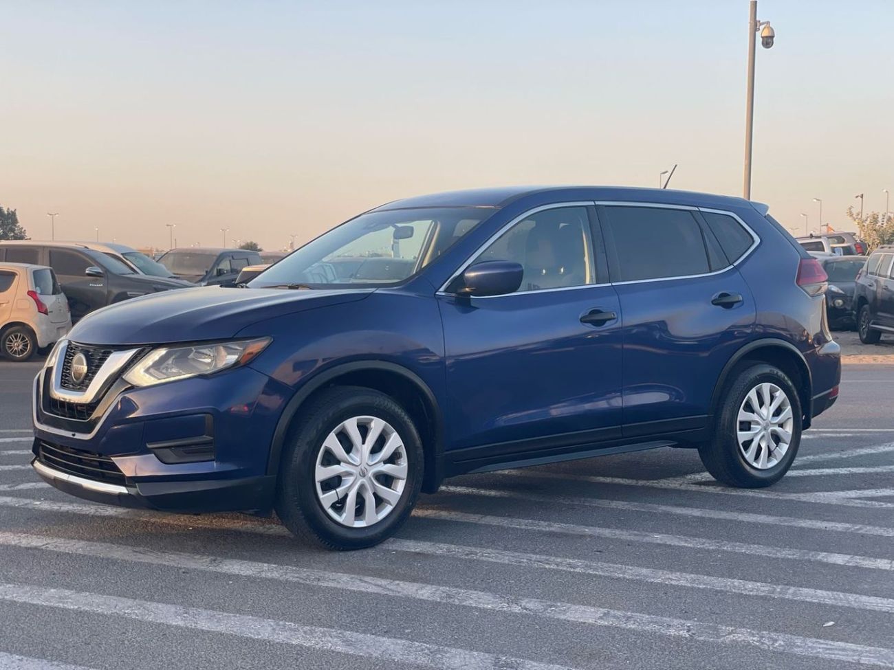 نيسان روج 2019 Nissan Rogue S MidOption 2.5L V4 - Multi Drive Mode - Rear CAM -