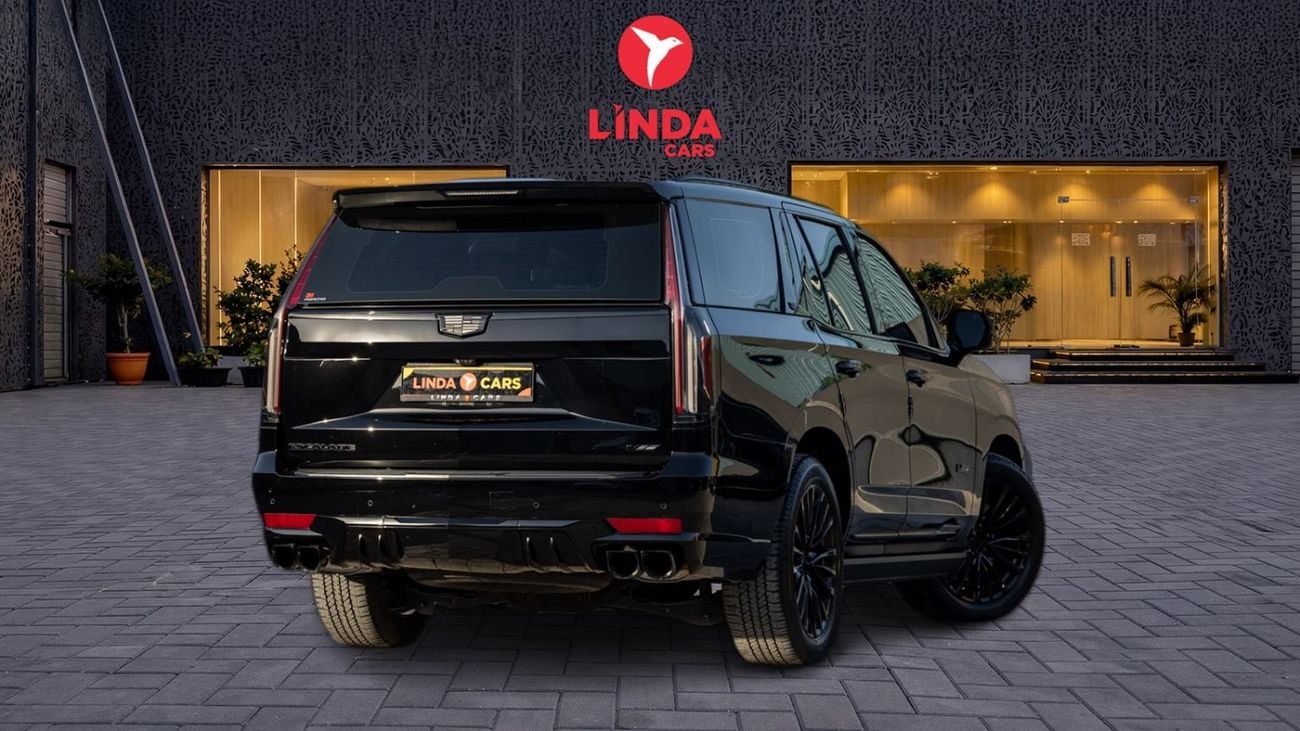 Cadillac Escalade Escalade-V 6.2L 2023 Cadillac Escalade V-Series GCC | Agency Warranty | Service Contract