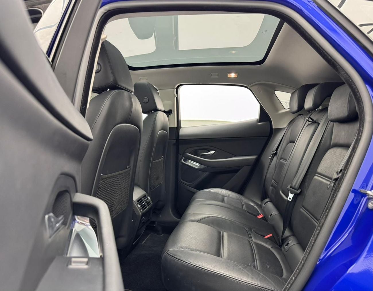 جاكوار E Pace 2019 Jaguar E-Pace P200 S, Jaguar Service History, 1 Year Warranty, Excellent Condition, GCC