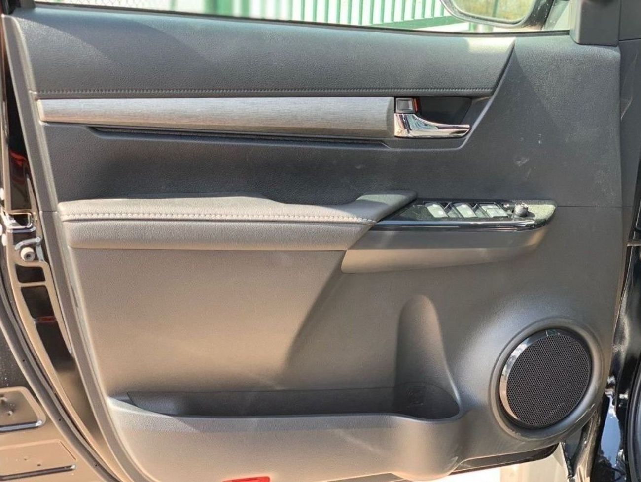 تويوتا هيلوكس ADVENTURE 4.0L PETROL 2024