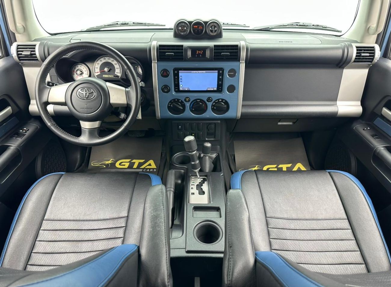 تويوتا إف جي كروزر 2018 Toyota FJ Cruiser GXR, Toyota Full Service History, Excellent Condition, GCC