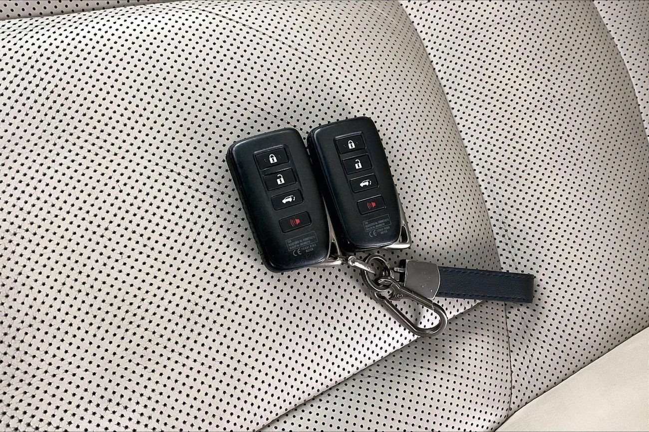 Lexus LX 570 Signature | National Day Celebration | Guaranteed Warranty | 0 Down Payment