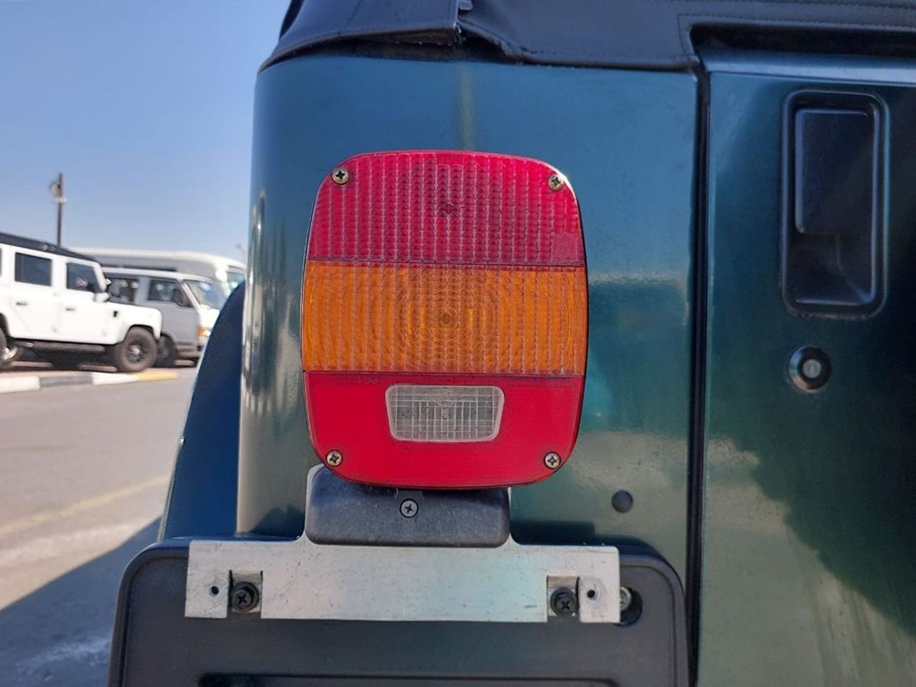 جيب رانجلر JEEP WRANGLER SUV RHD 2000 MODEL 4.0 L PETROL AUTOMATIC(PM75748)