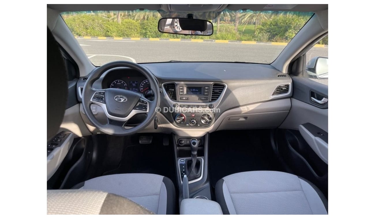 Hyundai Accent GL Hyundai Accent  (GCC  _ SPEC) - mobile 2020 - VERY GOOD CONDITION
