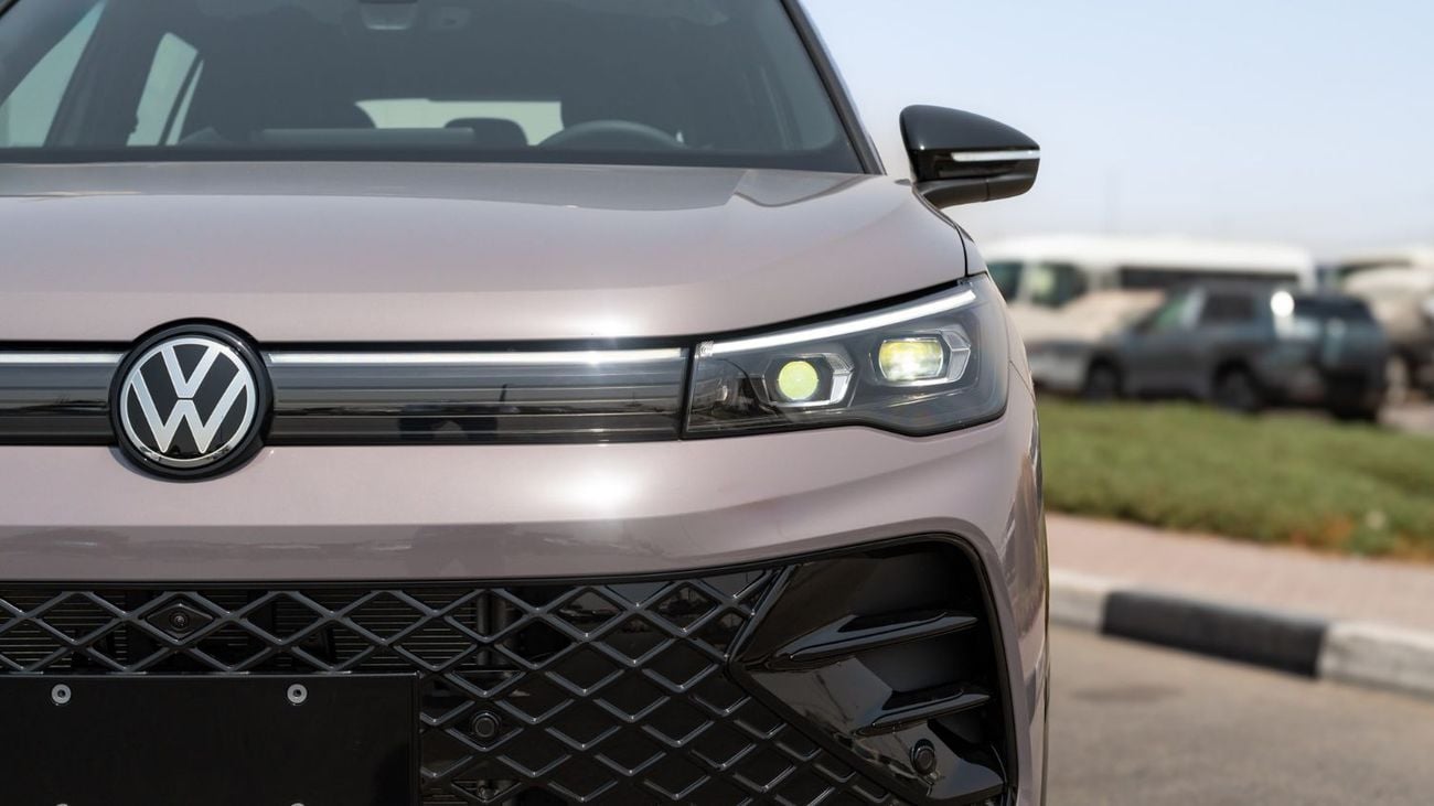 Volkswagen Tiguan 2025 | VOLKSWAGEN TIGUAN 380 TSI 4WD R-LINE INTELLIGENT PREMIUM - H.K - COOL BLACK KIT