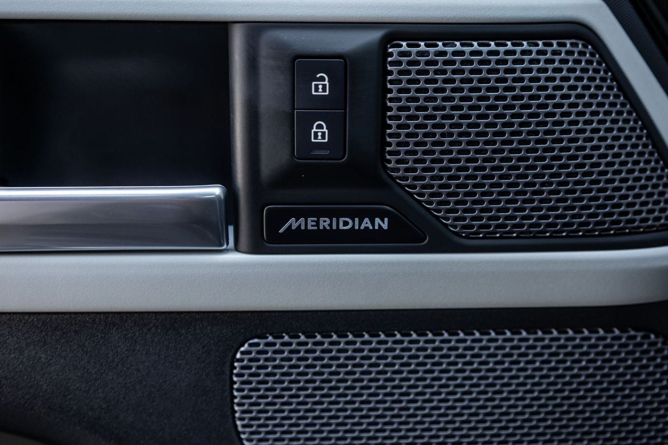 لاند روفر ديفندر P400 110 HSE 3.0L (5 Seater)