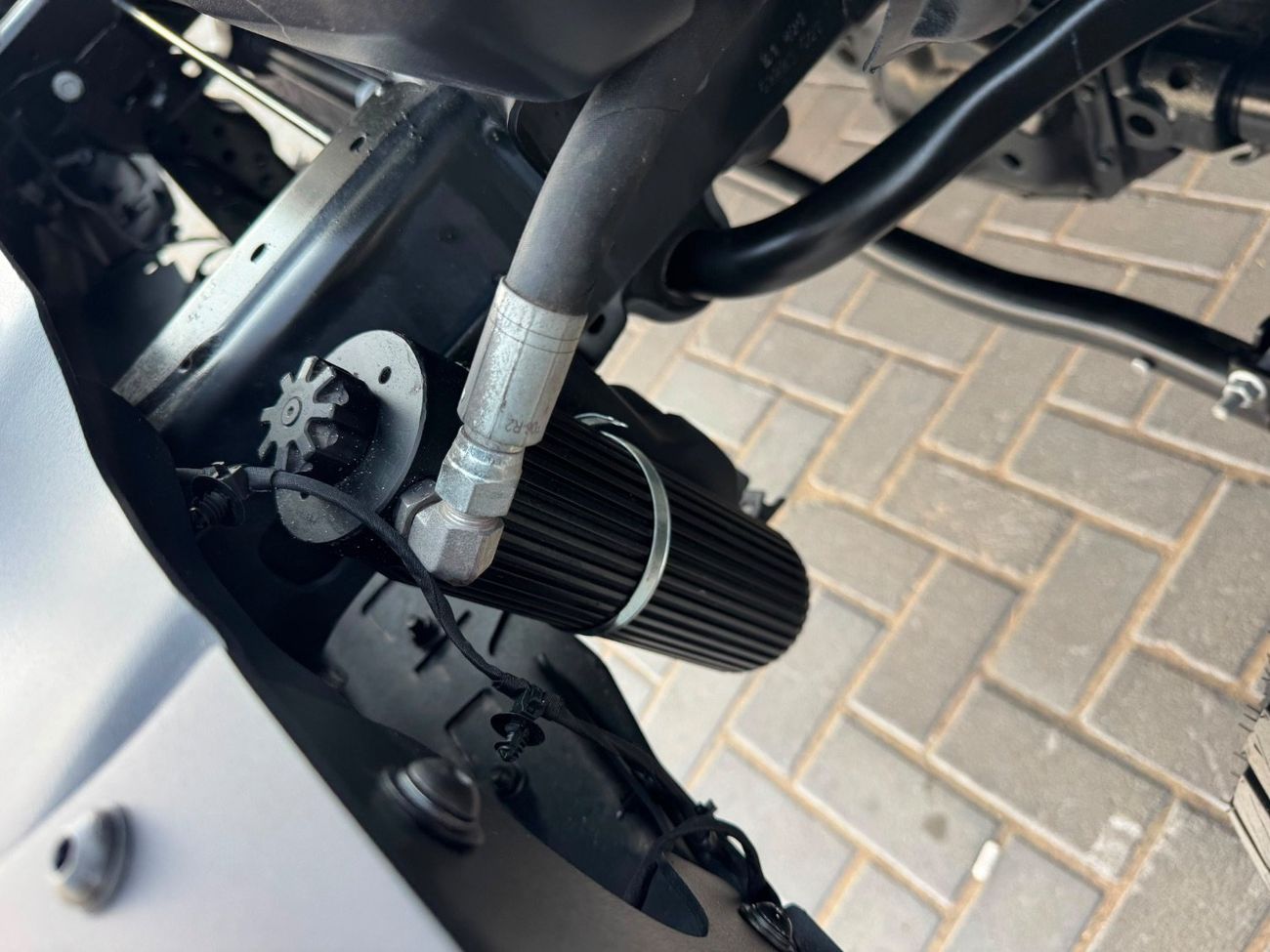 Jeep Wrangler V6 WILLYS / ADJUSTABLE SUSPENSIONS / AXLE LOCKER / BIG SCREEN