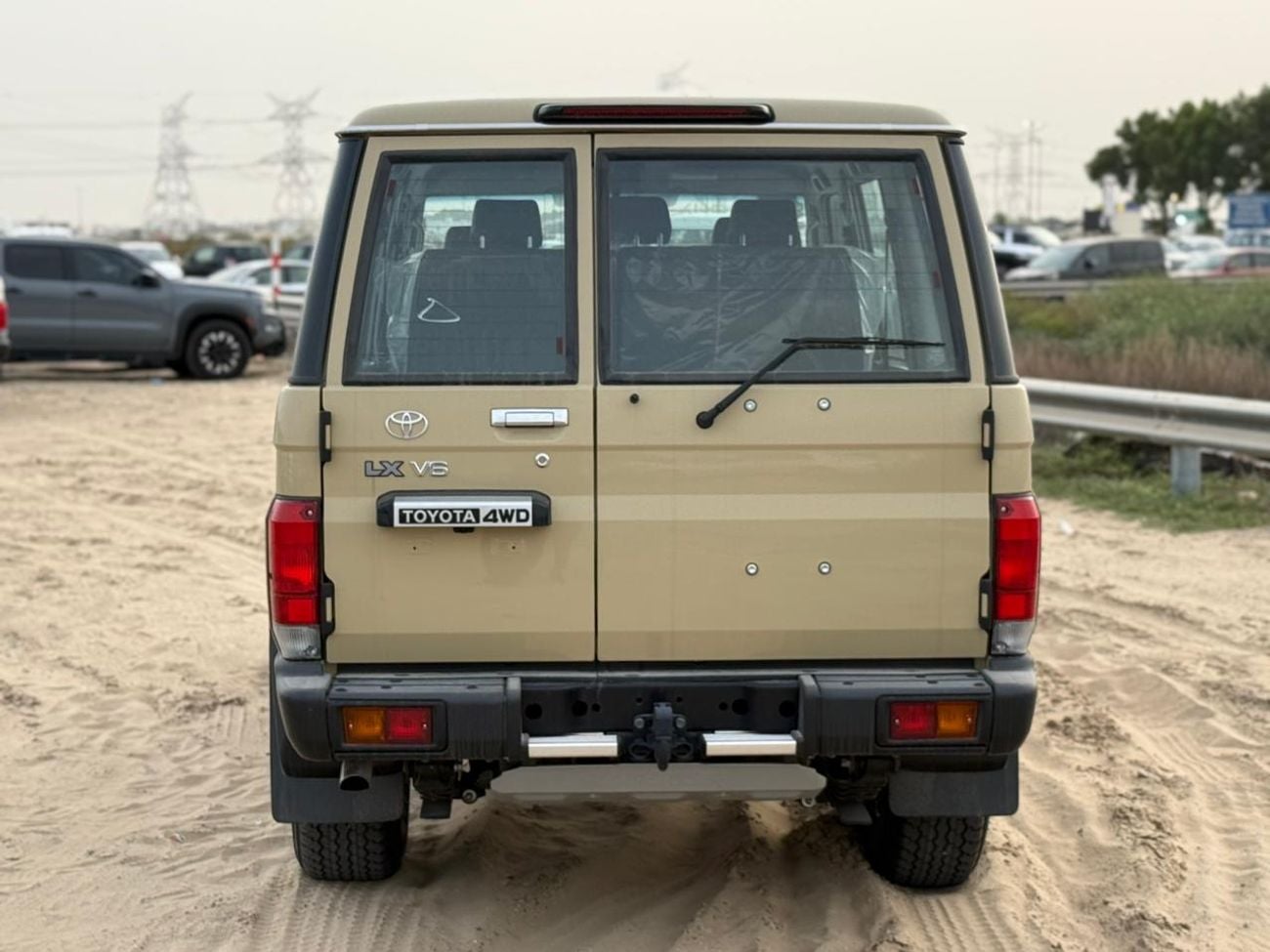 Toyota Land Cruiser 70 4.0L MID OPTION MANUAL WITH COOLING BOX