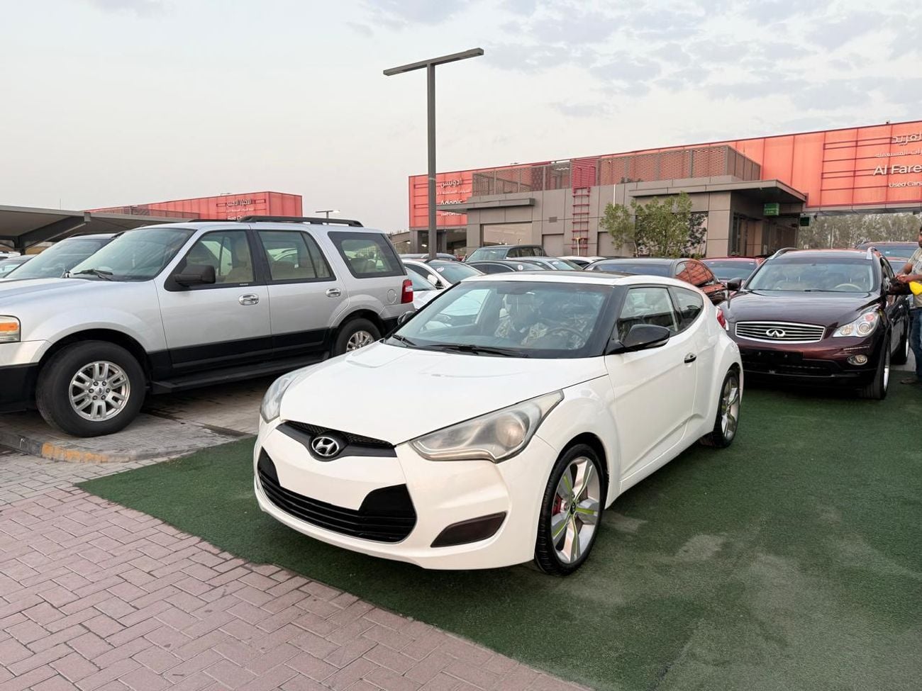 هيونداي فيلوستر GLS SR بانوراما بحاله ممتازه 1.6سي سي