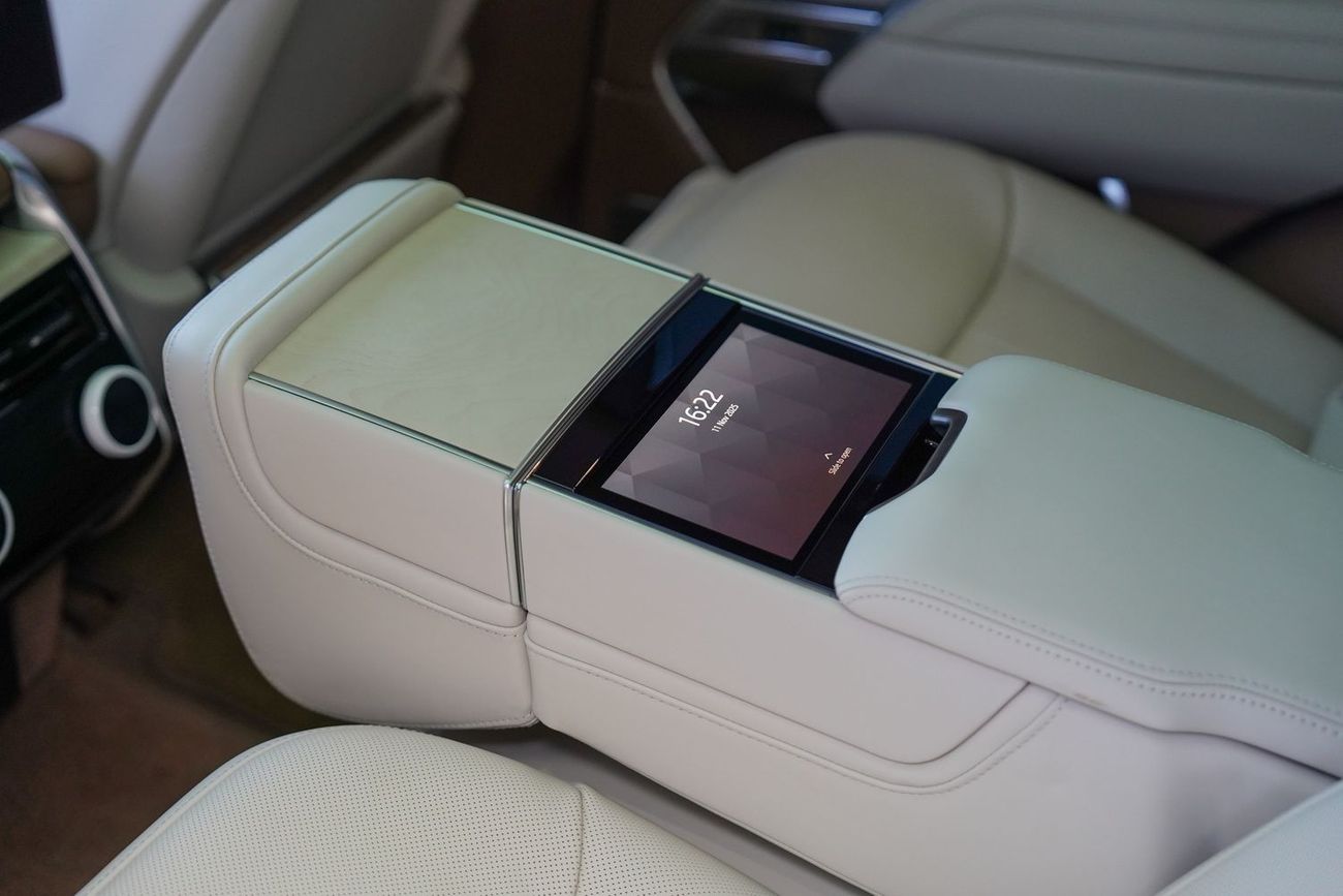 Land Rover Range Rover SV Autobiography P530 4.4L