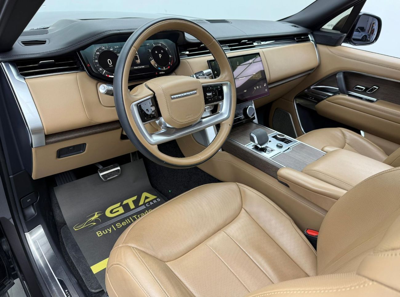 Land Rover Range Rover LWB Autobiography P400 3.0L 2022 Range Rover Vogue Autobiography, 2027 RR Warranty, 2026 RR Service