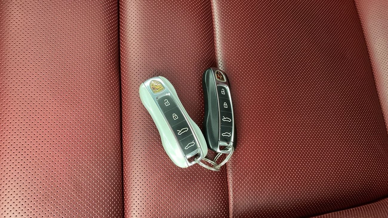 Porsche Taycan 4S | upto AED 20,000 Ramadan Discount | Guaranteed Warranty | 0 Down Payment