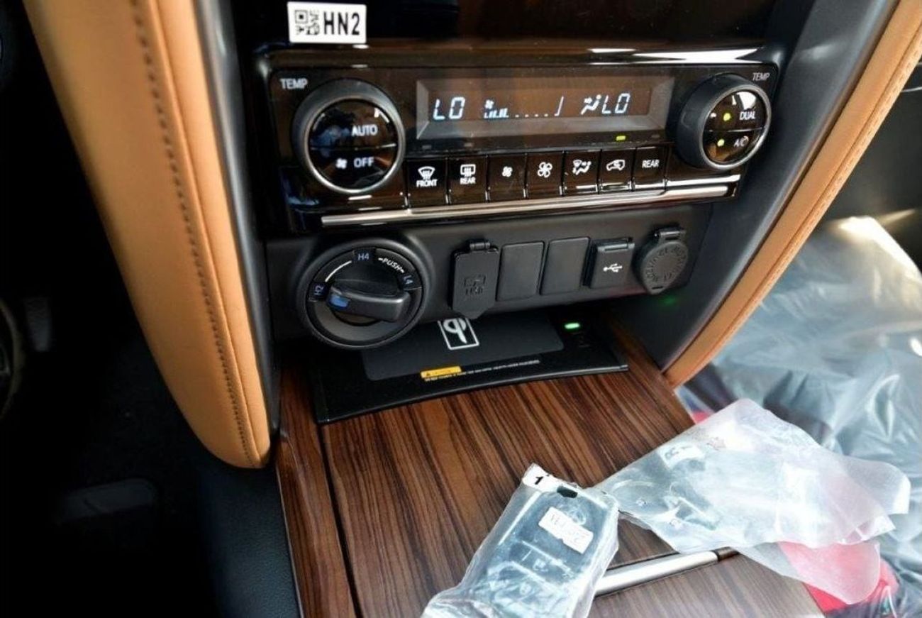 تويوتا فورتونر EXR+ 2.7L 4WD 7 Seater Automatic