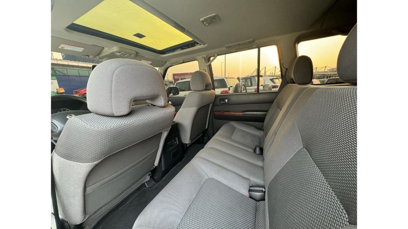 Nissan Patrol Super Safari GCC SPEC NEAT AND CLEAN