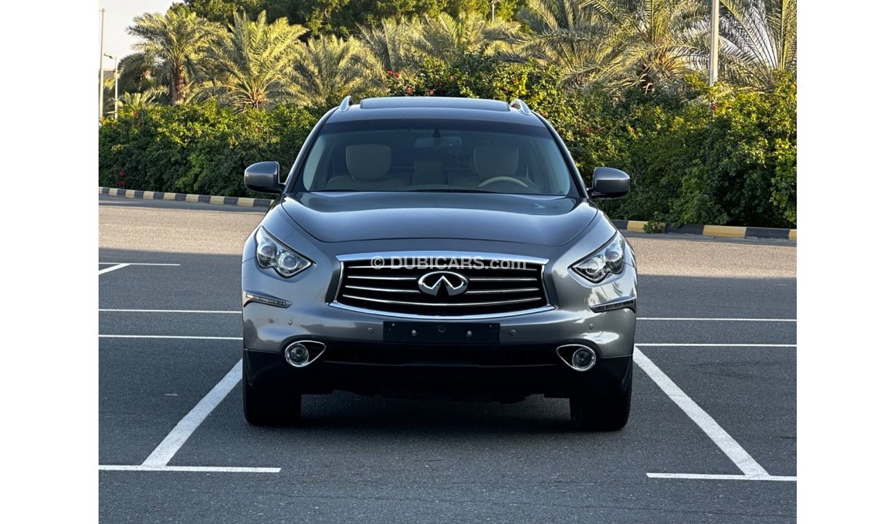 Infiniti QX70 Luxury Plus MODEL 2014 GCC CAR PERFECT CONDITION INSIDE AND OUTSIDE FULL OPTION ONE OWNER 2 keys Pan