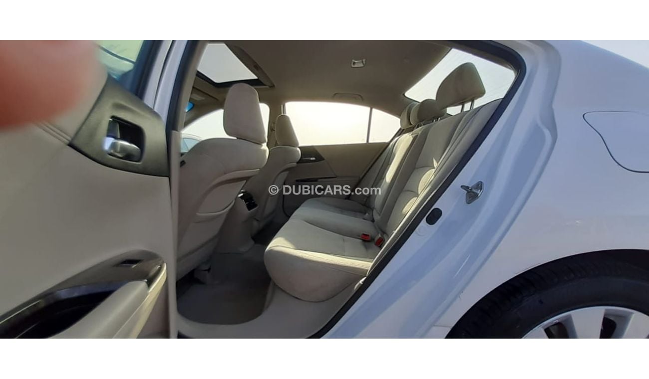 Honda Accord GCC SPECS WITH SUNROOF AGENCY SERVICE