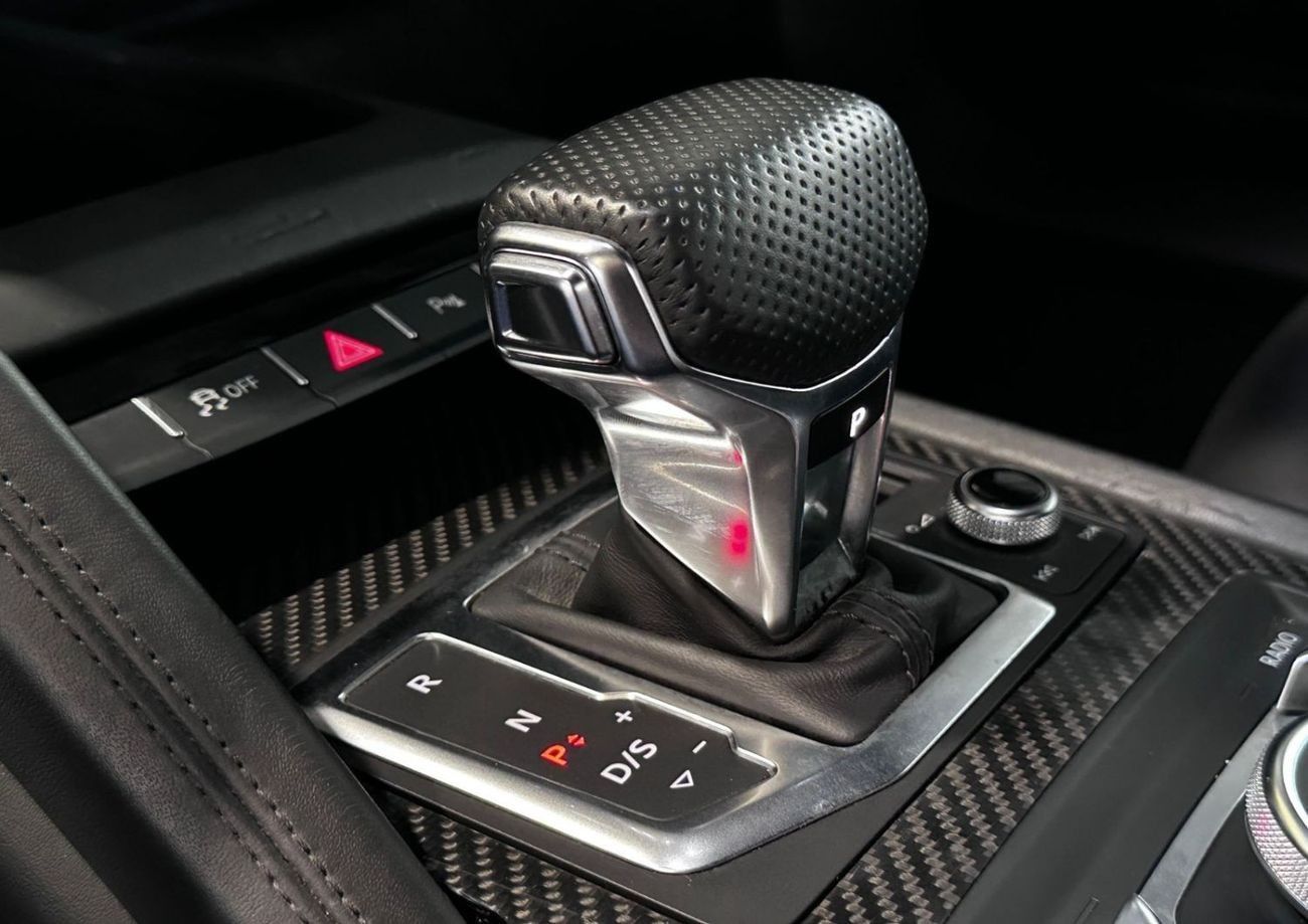 أودي R8 V10 Plus Performance parts 5.2L