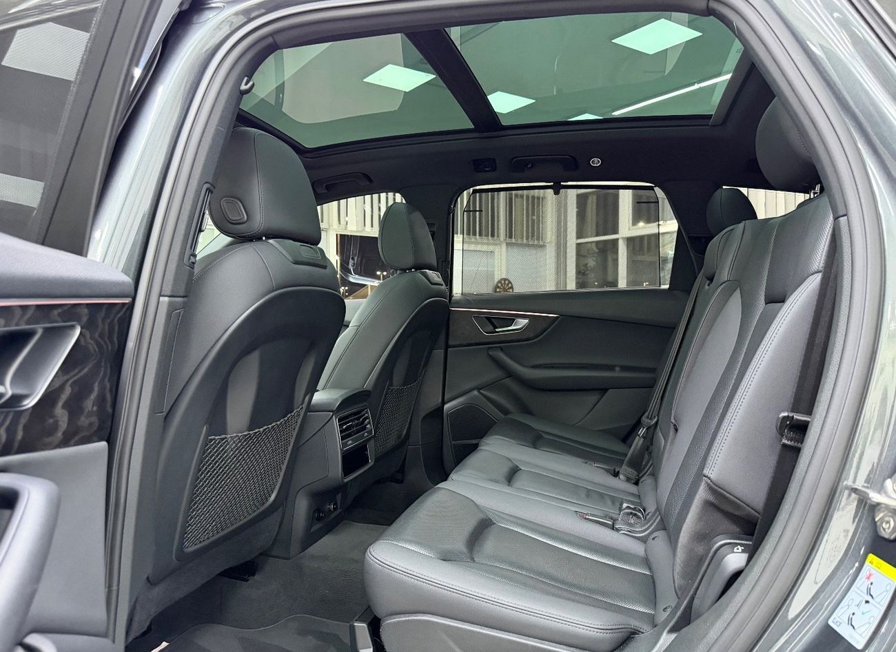 Audi Q7 55 TFSI quattro S-Line 3.0L