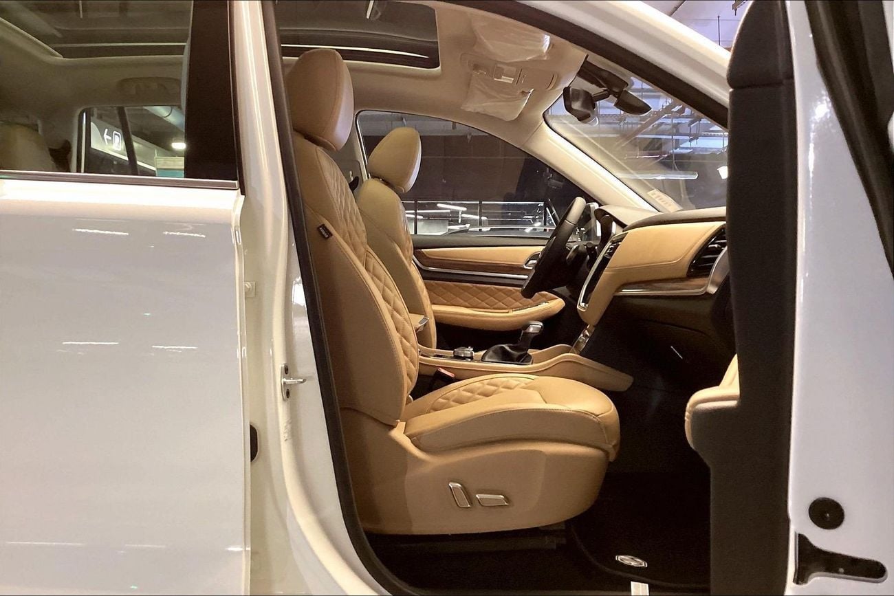 أم جي RX8 Luxury | upto AED 20,000 Ramadan Discount | شامل الضمان | 0 ﺪﻔﻋﺓ ﺃﻮﻟﻯ