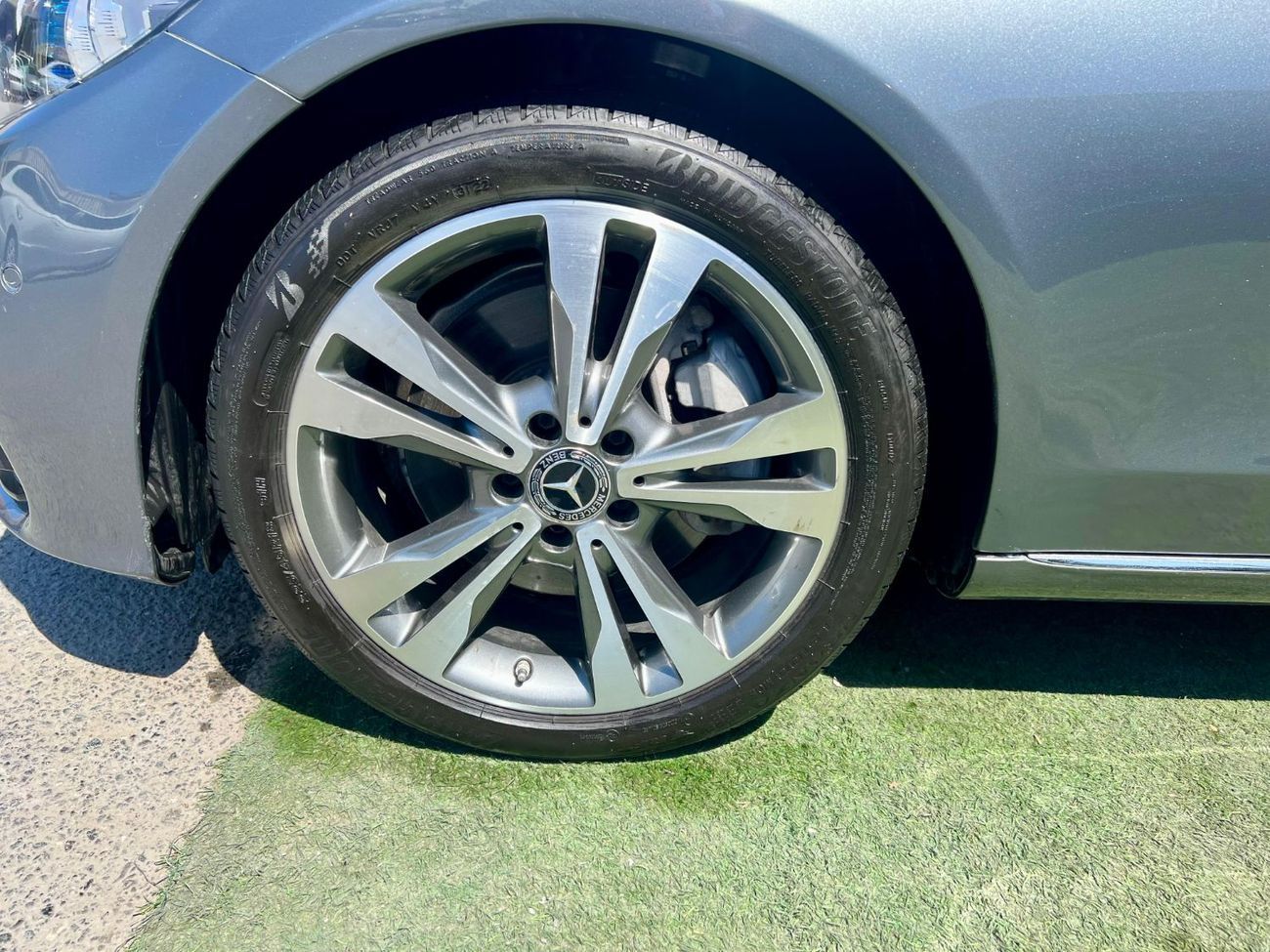 Mercedes-Benz C 300 AMG Pack 2.0L warranty one year bank financie available