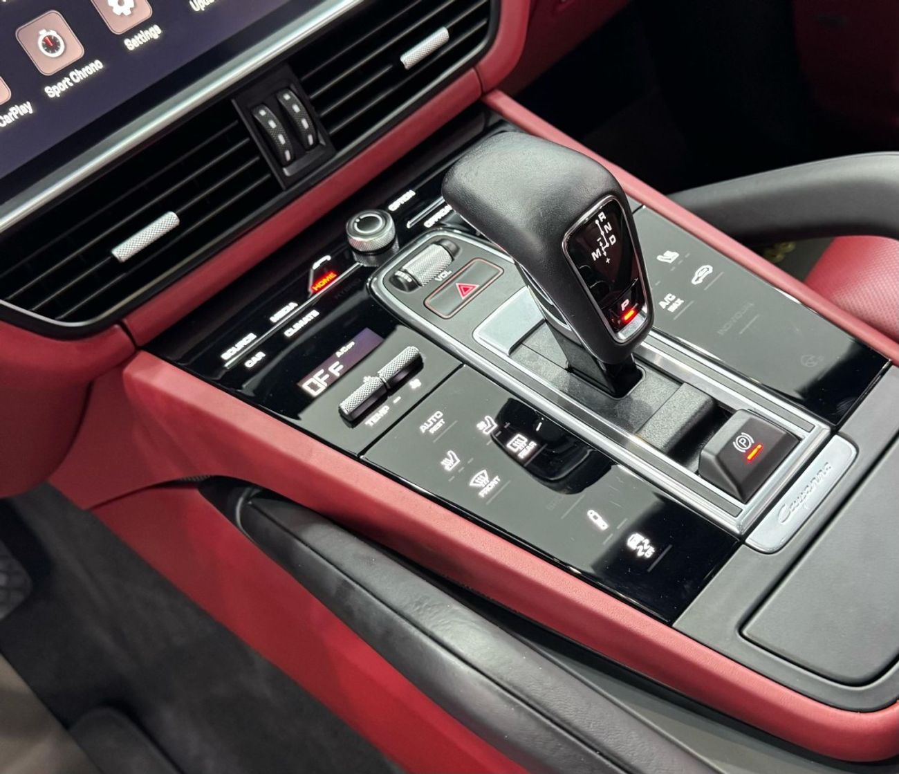 بورش كايان Base Coupe 2023 Porsche Cayenne Coupe, Nov 2025 Porsche Warranty, Full Options, Low Kms, GCC