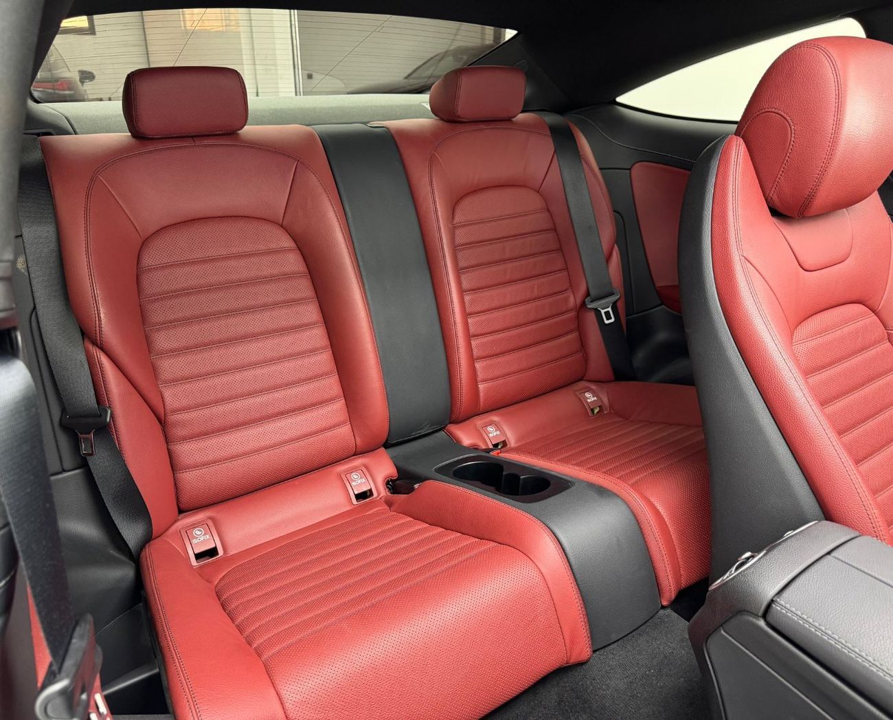 مرسيدس بنز C 200 2021 Mercedes-Benz C200 AMG Coupe, Mercedes Service History, 2026 Mercedes Warranty, GCC