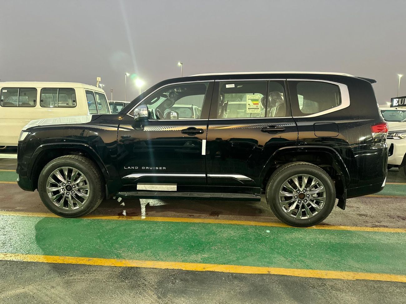 Toyota Land Cruiser 4.0L Black Edition