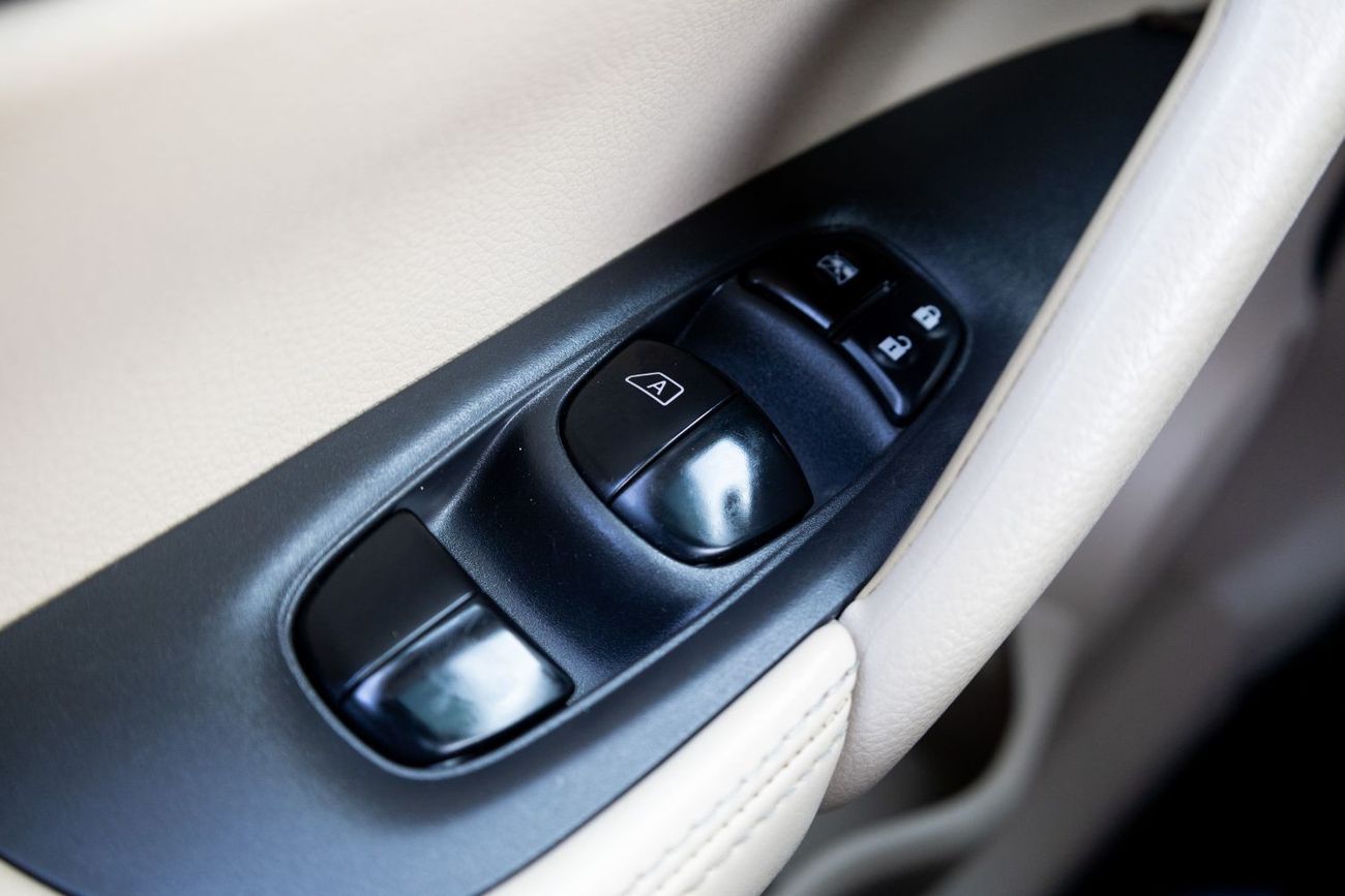 نيسان إكس تريل SV 2.5L Nissan X-Trail SV 2018 GCC under Warranty with Flexible Down-Payment.