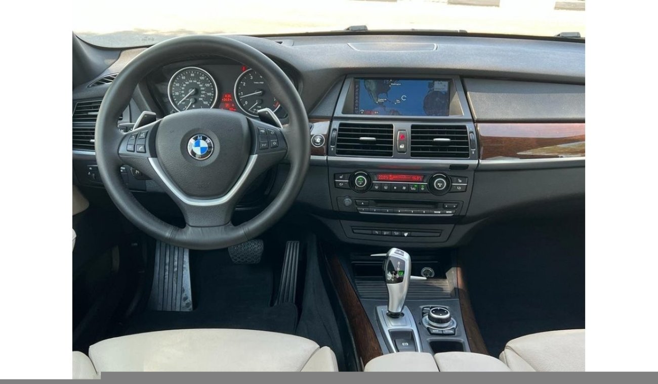 BMW X5 xDrive 50i BMW X5 2013 XDRIVE 5.0L ORIGINAL PAINT IN PERFECT CONIDITION