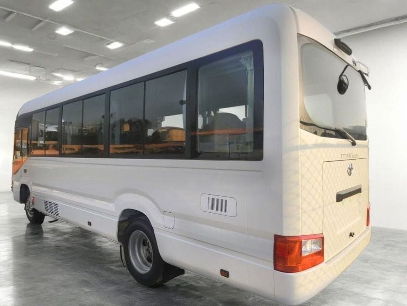 Toyota Coaster 2025 Toyota Coaster 4.0L Diesel MT 23 Seats GCC Specs