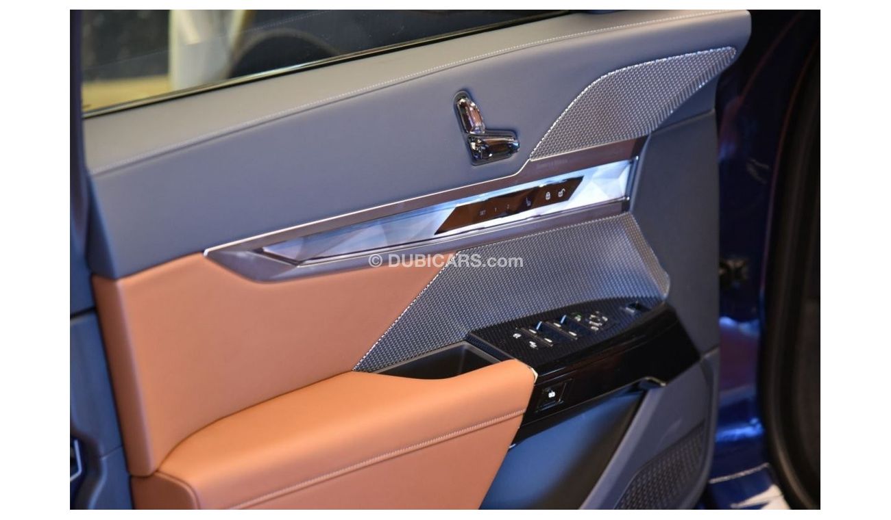 BMW 735 ✔ 735I M KIT ✔ 5 YEARS WARRANTY ✔ GCC Specs