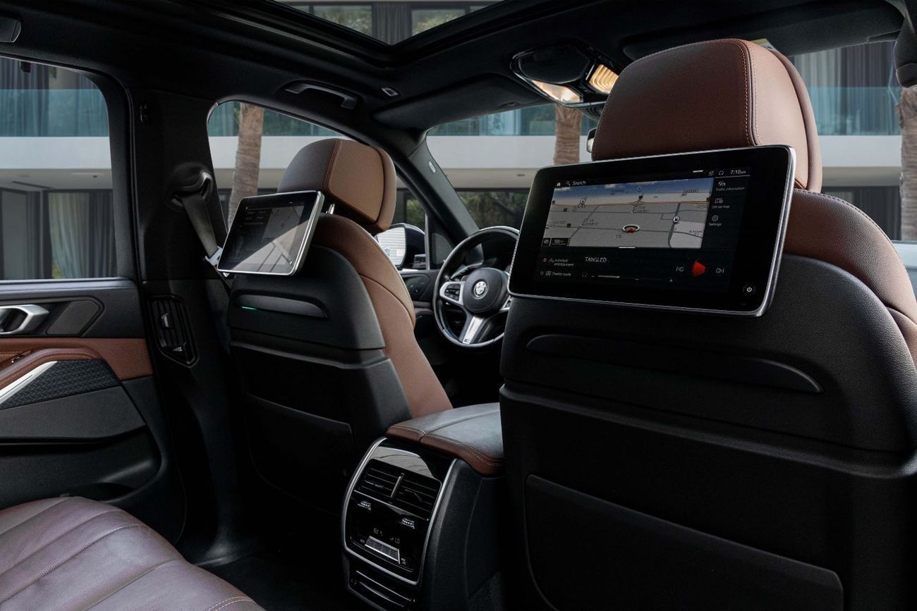 BMW X5 40i M-Kit | 3,427 P.M | 0% Downpayment | Immaculate Condition!