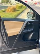 Toyota RAV4 XLE premium Sunroof,Push start,Leather seats