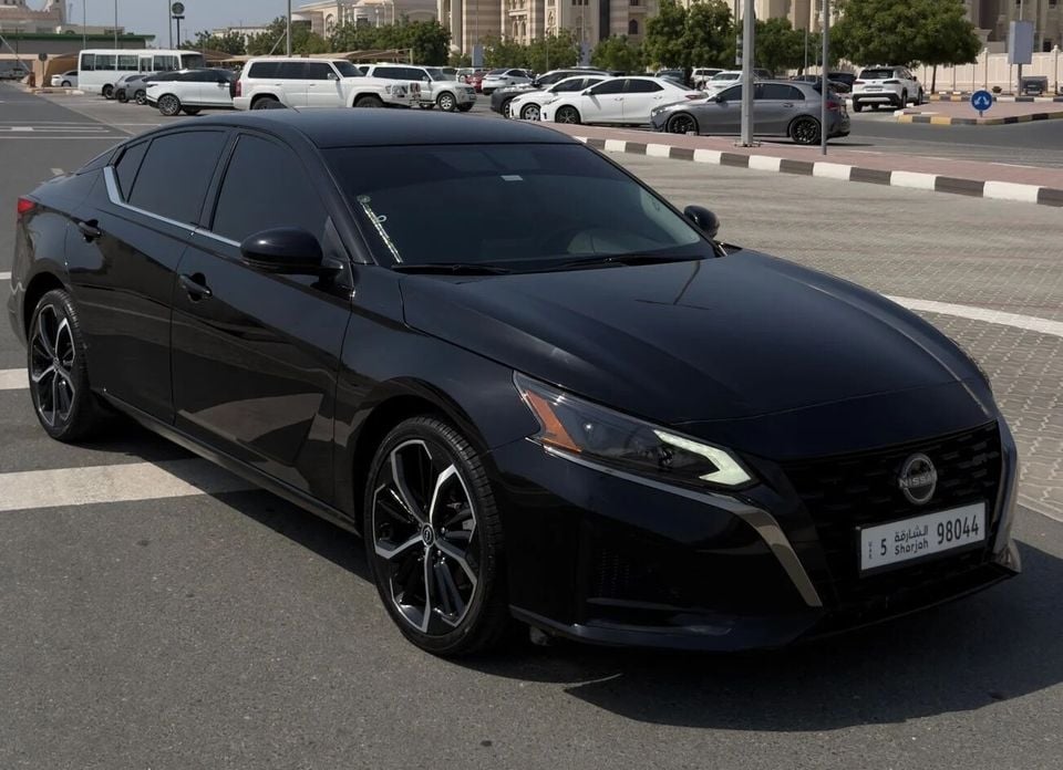 Nissan Altima s Stepping up to the SPORT