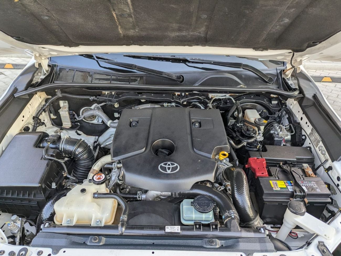 Toyota Hilux GLS Toyota Hilux 2022 GCC Specs Diesel V4 2.4L Excellent Condition
