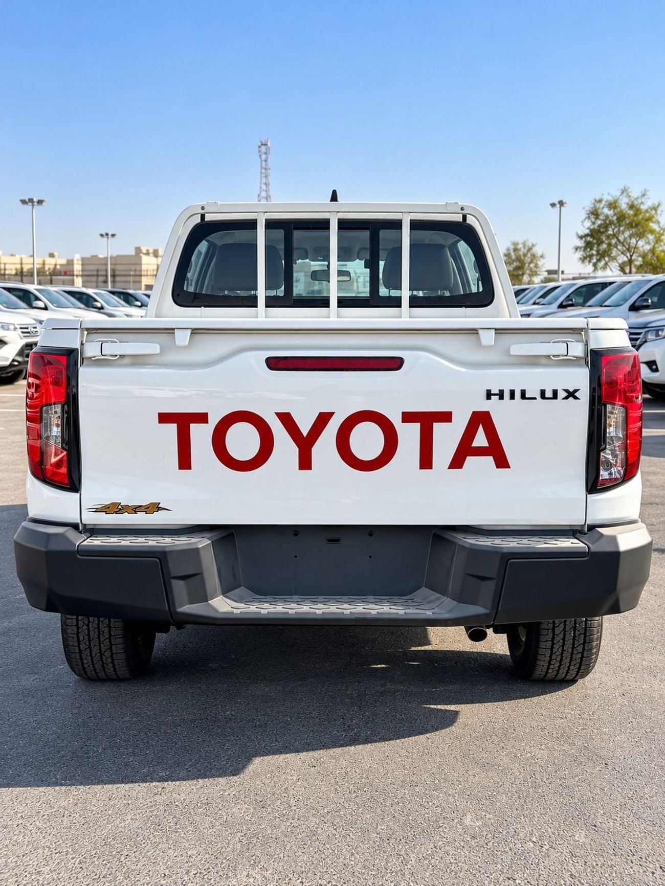Toyota Hilux 2027 Toyota Hilux DLS | 2.8L Diesel A/T | 4x4 | GCC Spec | Export