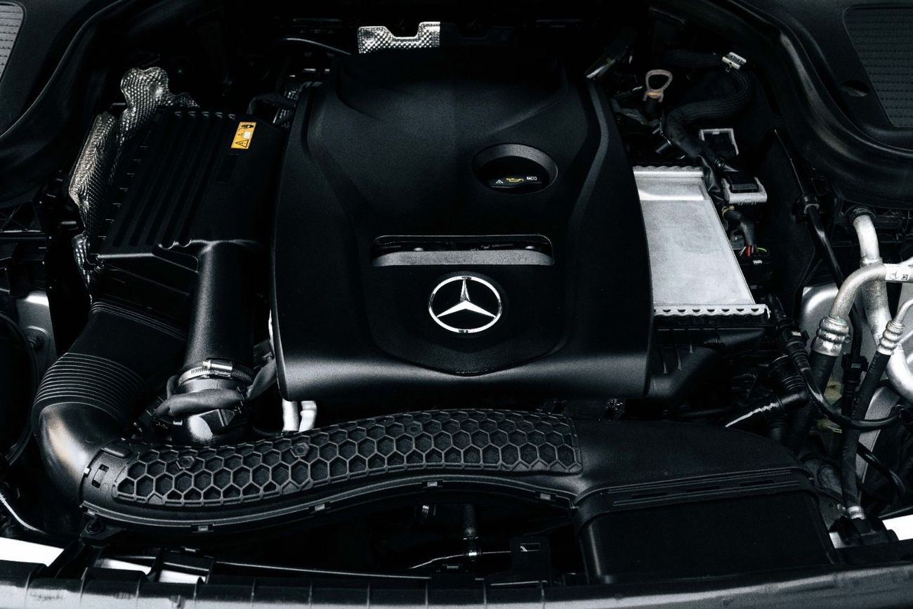 مرسيدس بنز GLC 250 250 | 2,840 P.M  | 0% Downpayment | LOW MILEAGE!