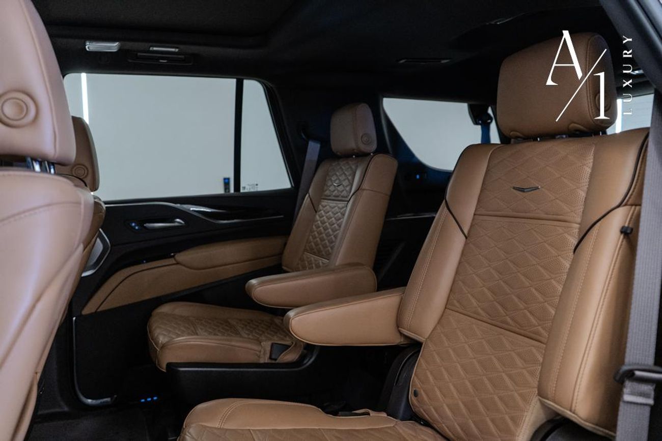 Cadillac Escalade Sport Platinum 6.2L AWD 2022 Cadillac Escalade 600 Sport Platinum, Cadillac Warranty + Service Pack,